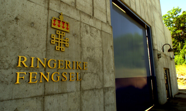 Politiet etterforsker drap etter at en innsatt ble angrepet av en annen innsatt i Ringerike fengsel